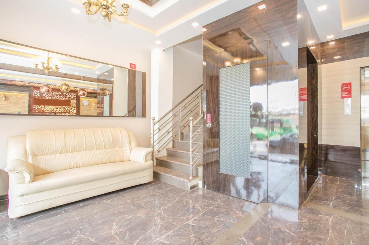 Oyo Flagship 77727 Hotel Blue Bell Bangalore Bagian luar foto