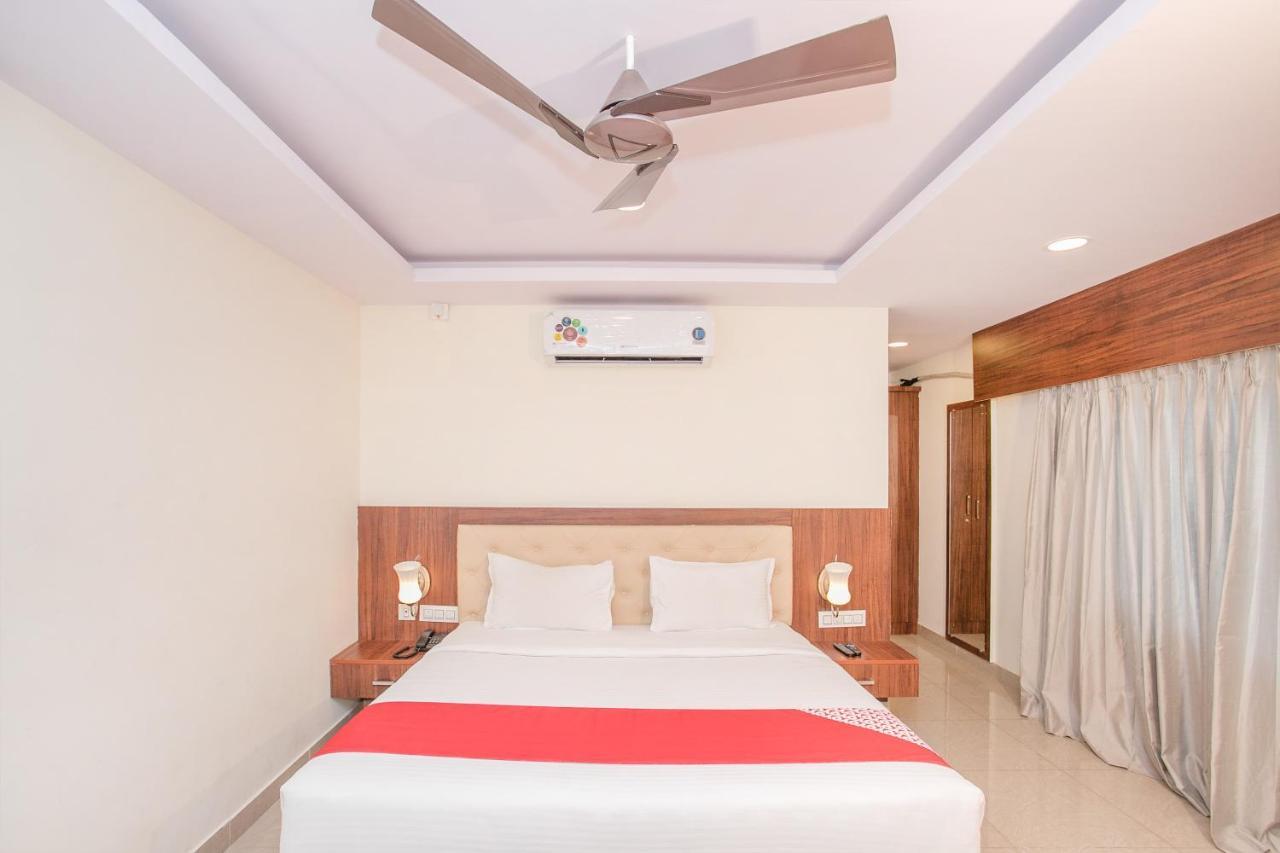 Oyo Flagship 77727 Hotel Blue Bell Bangalore Bagian luar foto